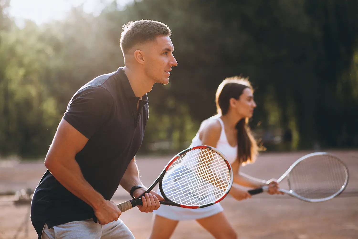 Sztuka tenisa — sport wymagający precyzji i umiejętności